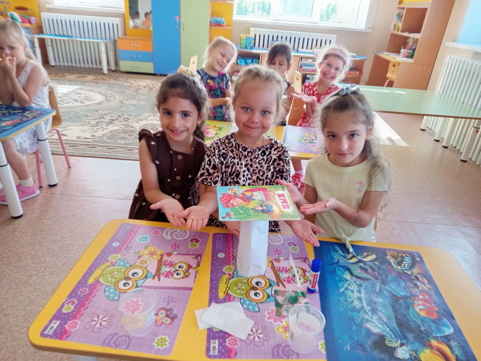 Магия бумаги: юные исследователи в детском саду!
Бумага — это не просто материал для рисования и апп
