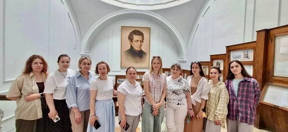 Студенты КазГИК прикоснулись к книжному наследию

В рамках изучения профильной дисциплины «Библиотеч