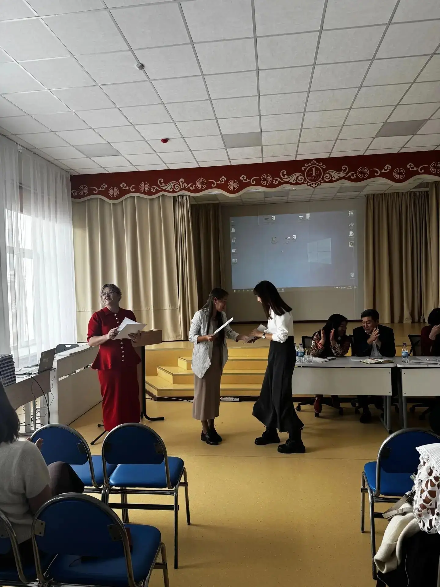 🏫 Важное совещание для развития образования в Улан‑Удэ!
