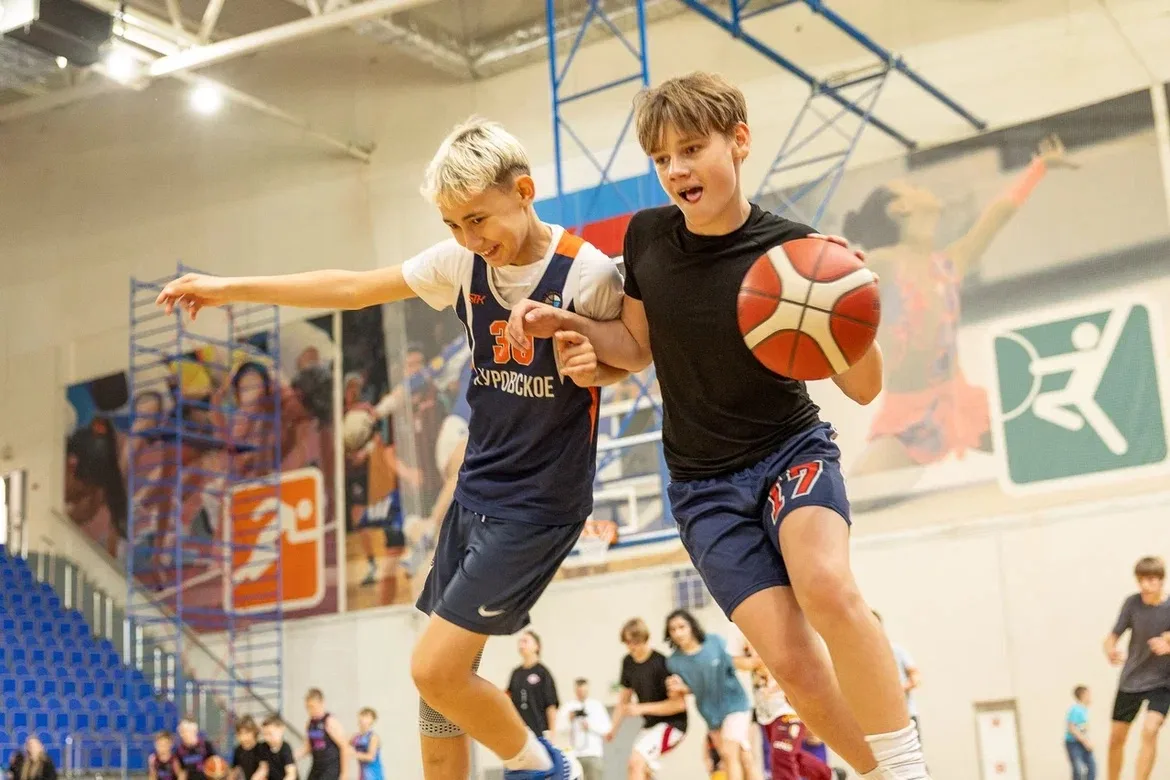 Контроль, ловкость, скорость   🏀У наших ребят появилась уникальная возможность поучиться у настоящей