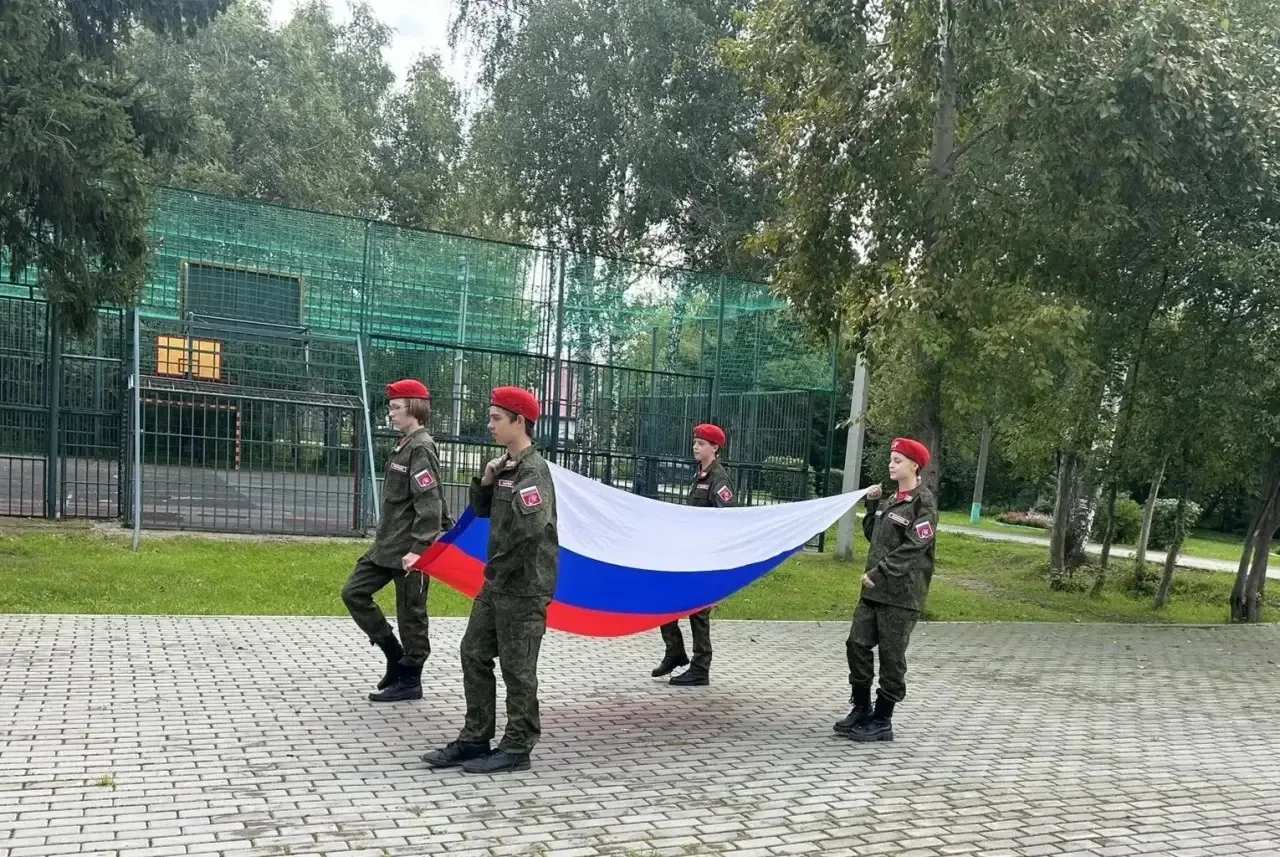 🇷🇺Сегодня отмечаем День Государственного флага Российской Федерации — праздник единст...