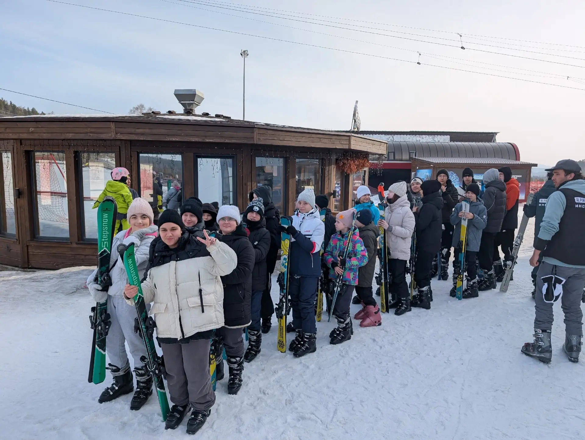 Урок здоровья в Солнечной долине! ⛷️  Март — время, когда снег еще радует нас своей белизной, а солн