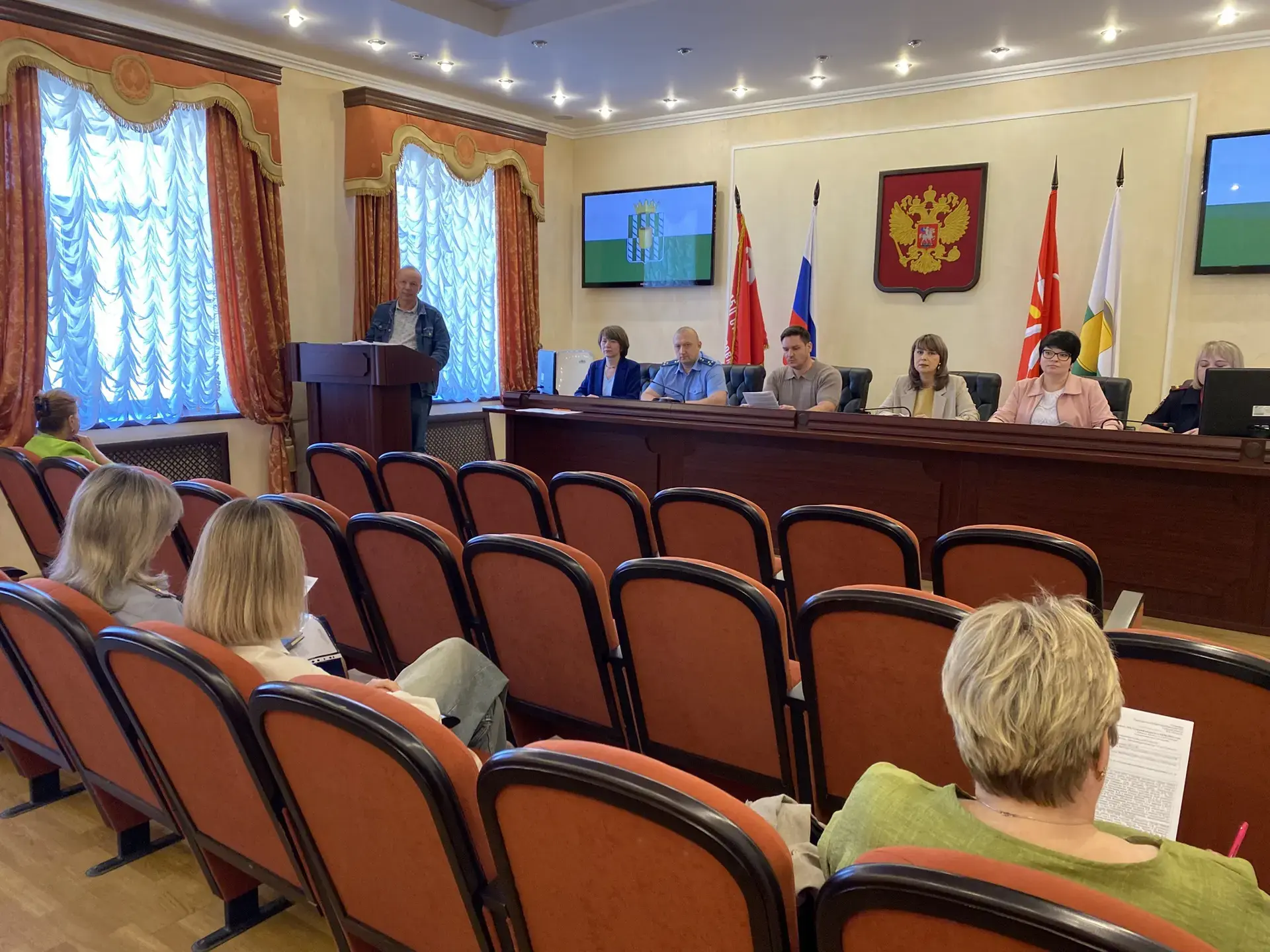 📝Состоялось заседание комиссии по делам несовершеннолетних и защите их прав муниципаль...