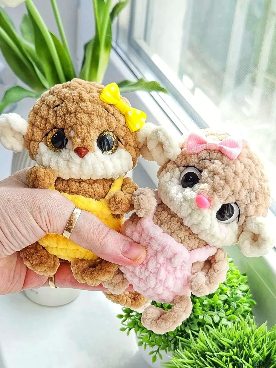 ✨ Маленькая обезьянка — большое удовольствие от вязания!

Обезьянка Лулу ростом всего 12 см, но скол