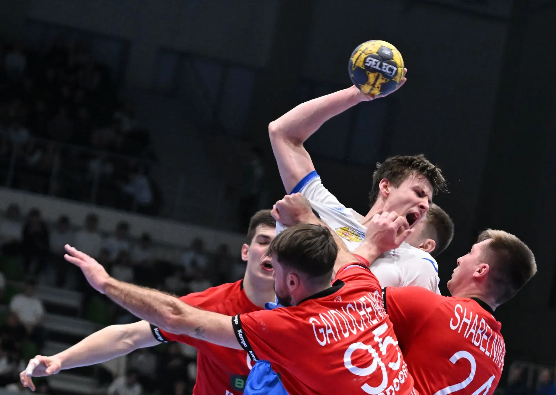 EHF оставила за собой право решать вопрос о проведении матчей российских команд в Европе