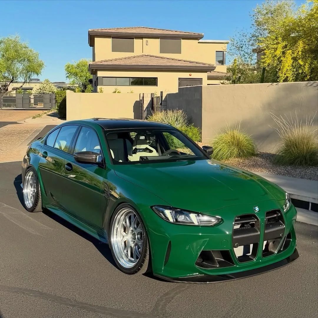 Встречайте настоящий шедевр — BMW M3 Competition Sedan в уникальном оттенке Irish Green...
