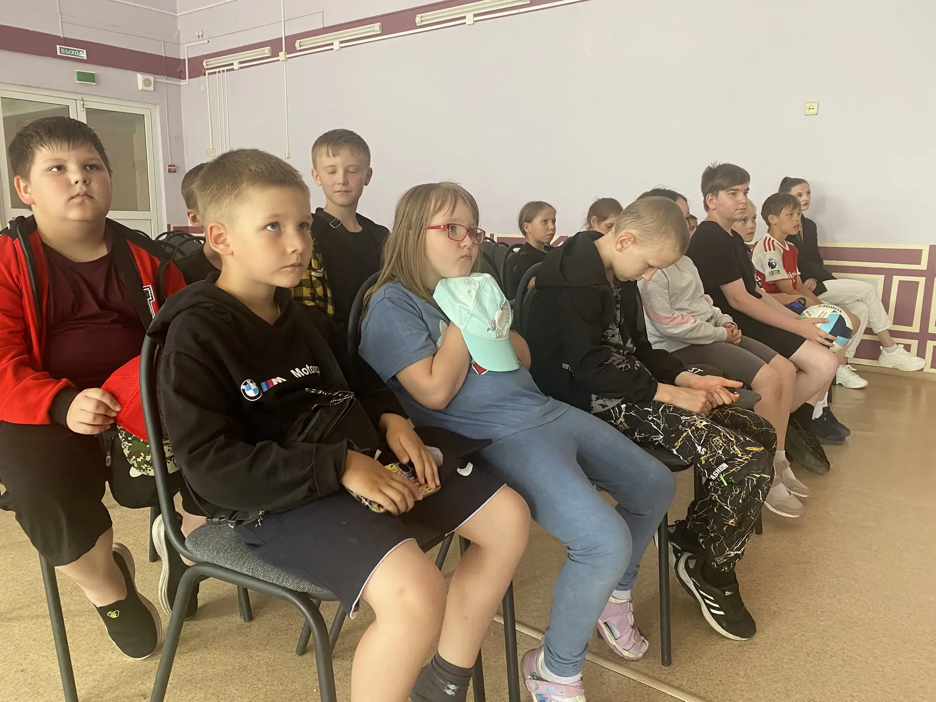 🚔 Безопасность детей превыше всего!

Для наших ребят прошла очень важная и поучительная лекция с уч