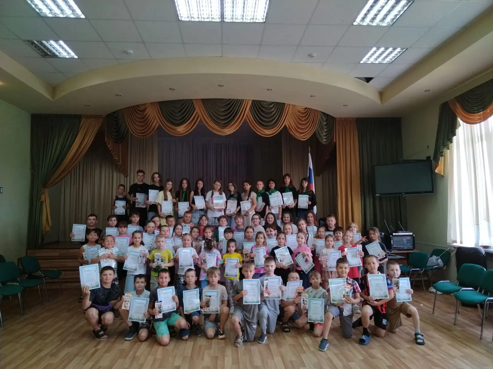 💕Вот и пролетели эти яркие, шумные и солнечные дни. ☀️☀️☀️
Кажется, только вчера мы встречали ребят