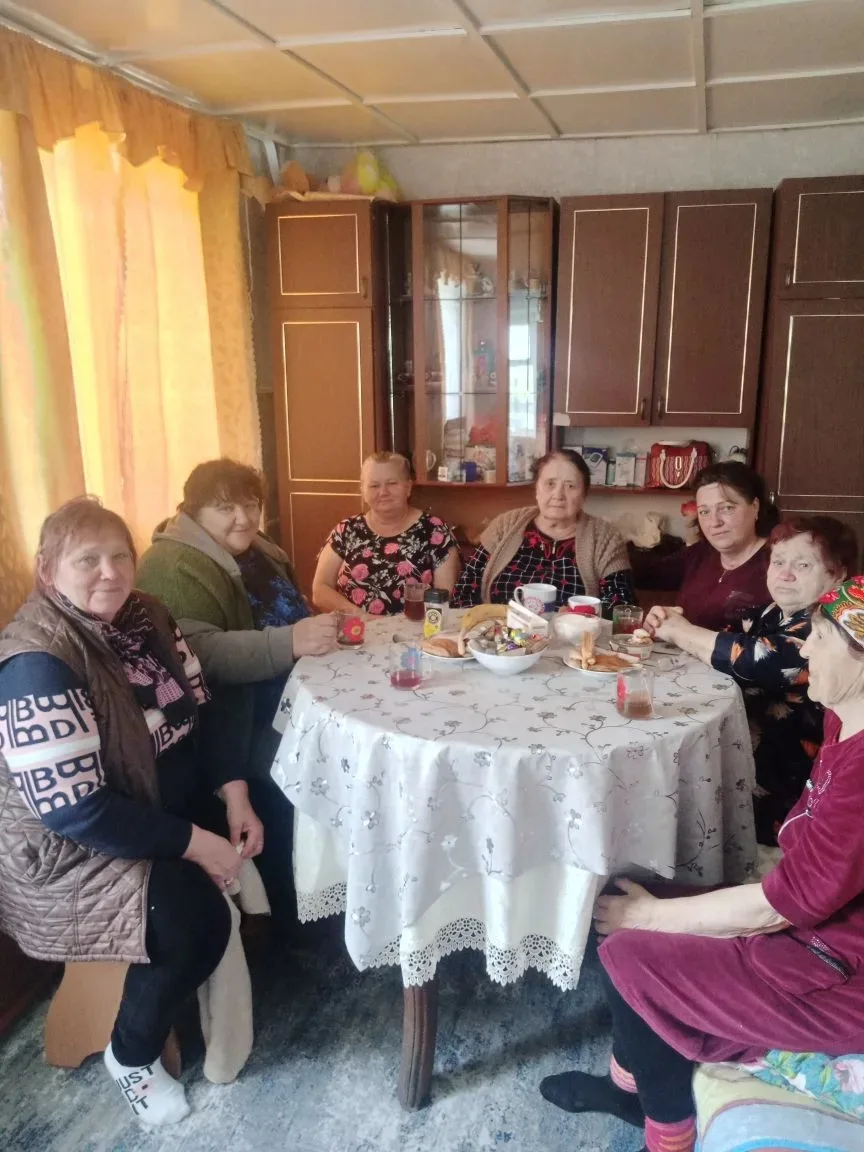 🇷🇺 В преддверии Дня России «Дружные соседи» устроили праздничные посиделки на дому