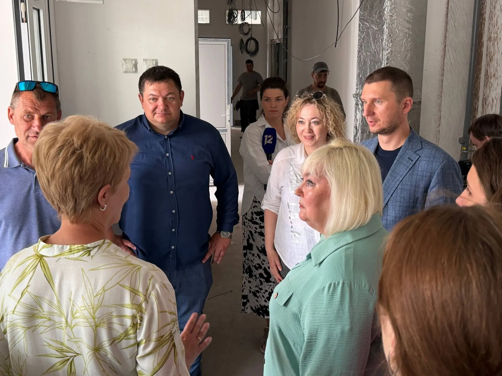 Депутаты Омского городского Совета посетили гимназию № 88, где завершается капитальный ремонт

В ход