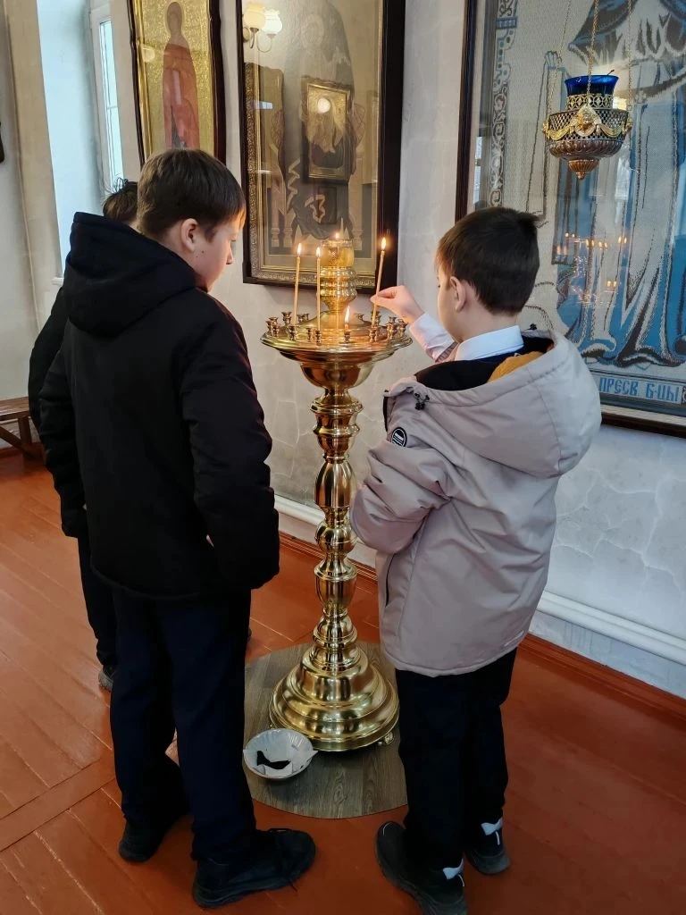 💫 ЭКСКУРСИЯ В ХРАМ   ✨ Учащиеся 4 «Б» класса посетили Храм Святого апостола Андрея Первозванного.   