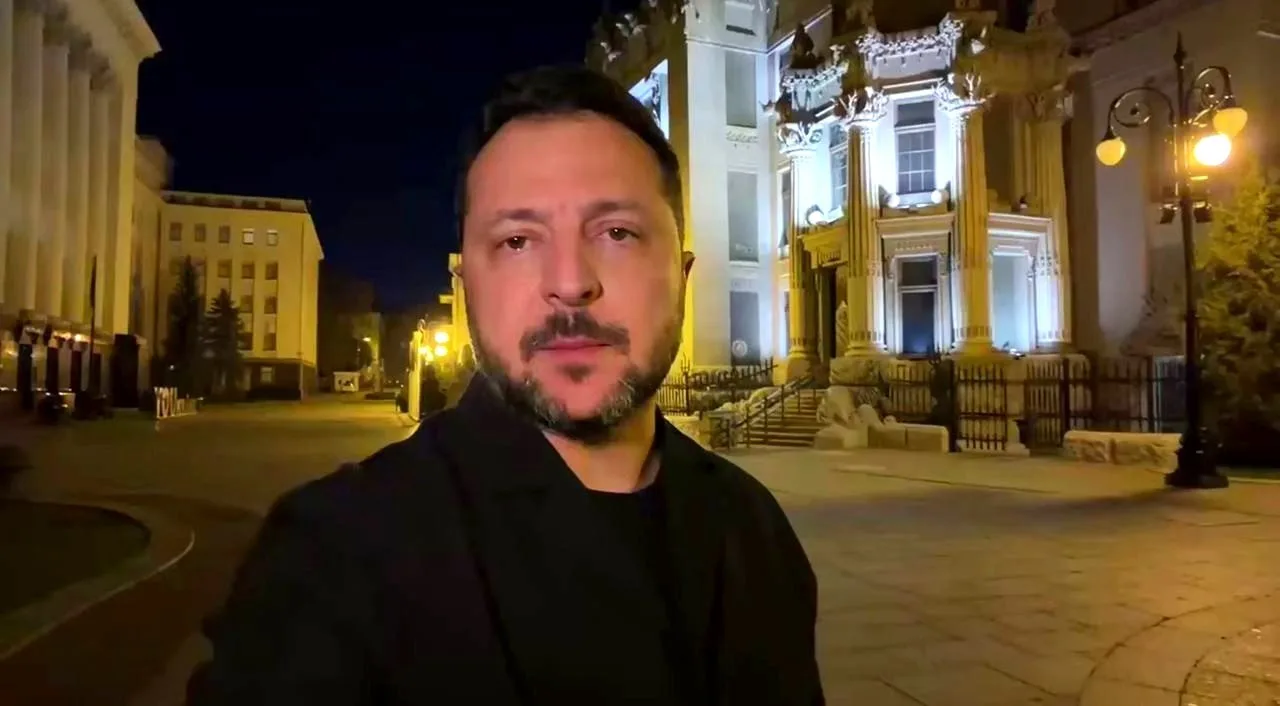 Владимир Зеленский утверждает, что Россия намерена пойти на дальнейшую эскалацию обстре...