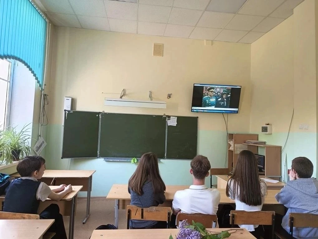 🕊️8 мая в лицее состоялся Всероссийский урок «День Победы» - важный разговор о главном празднике наш