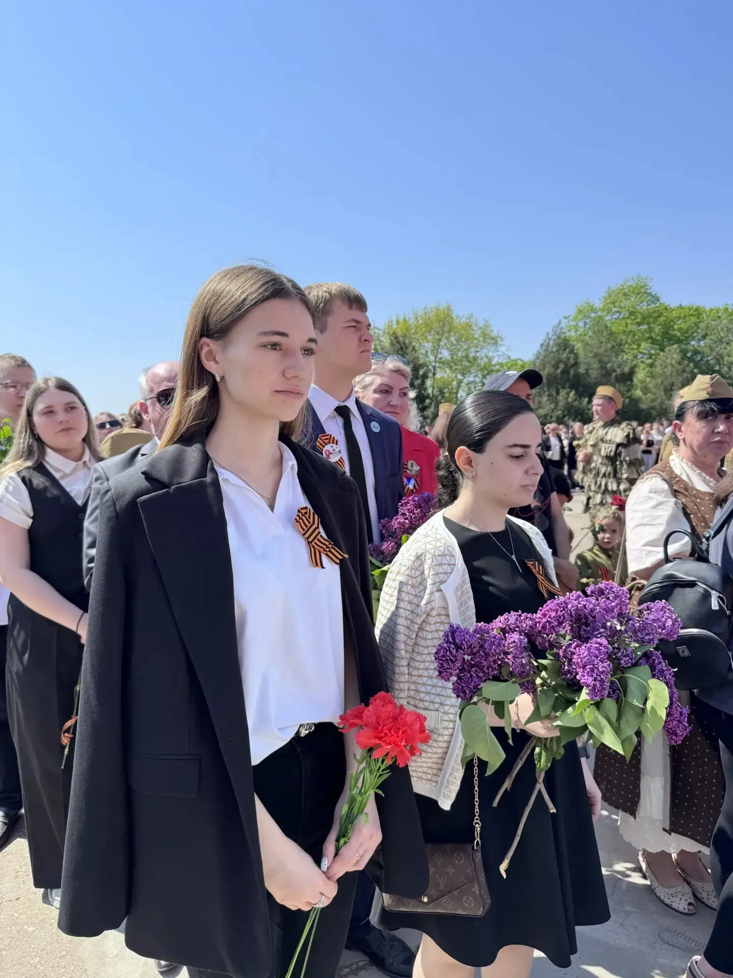 9 мая учащиеся МБОУ СОШ № 16 города Кропоткина приняли участие в торжественном митинге,...