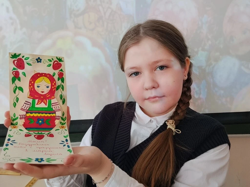 🪆«Матрешка в круге Масленицы: ребята осваивают секреты народного промысла Подмосковья»       В рамка