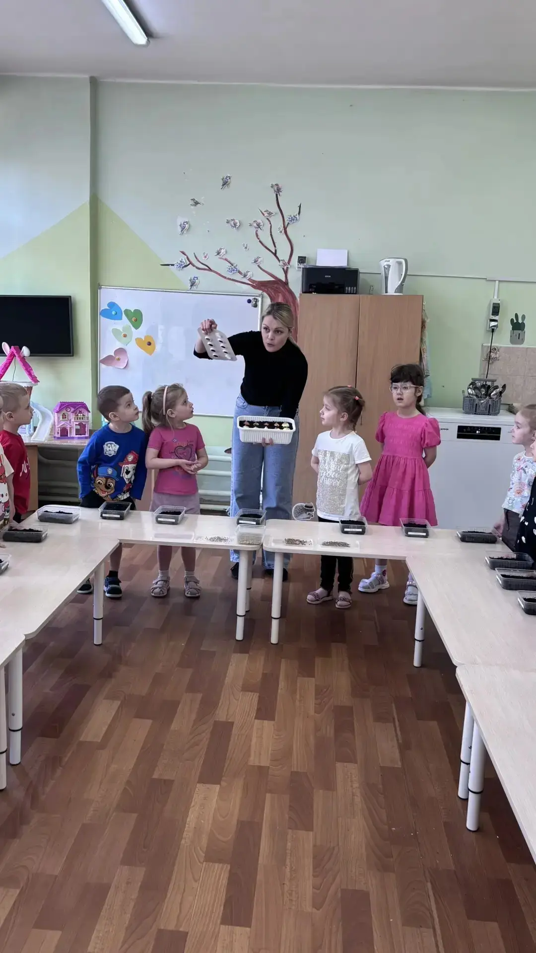 🪴В средней группе √ 10 воспитатель Наталья Николаевна и ее воспитанники серьёзно подош...
