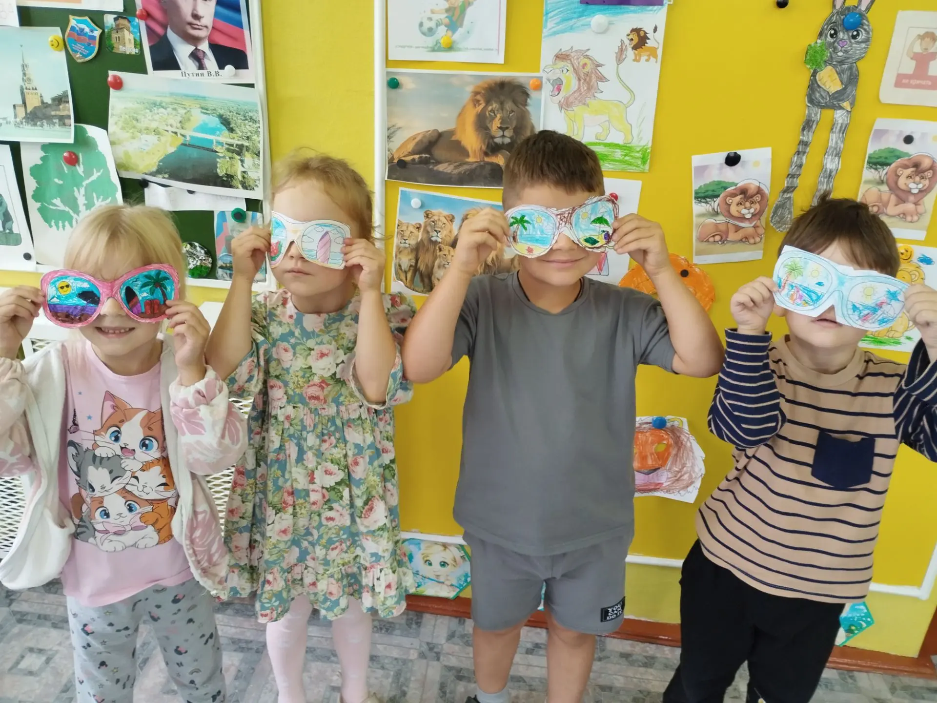 Вот оно какое наше лето...🌞🫧🏝️🏖️🛥️🖍️🕶️👓🦋🐛🍀👧👦🎨