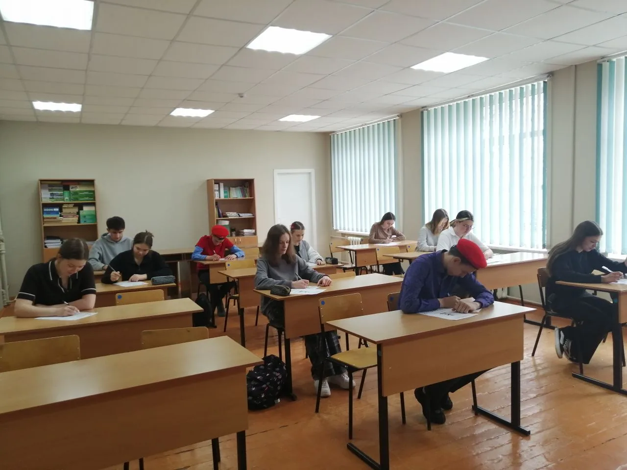✨ Диктант Победы 2026 ✨

Сегодня, 24 апреля, в Мирнинской школе состоялся ежегодный Международный «Д
