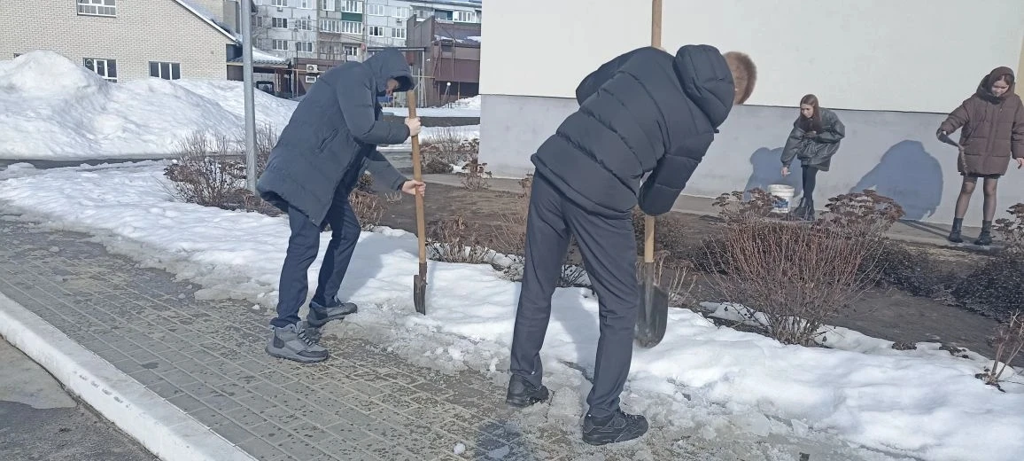 В рамках реализации месячника по благоустройству и санитарной очистке населённых пунктов, в МАОУ СОШ