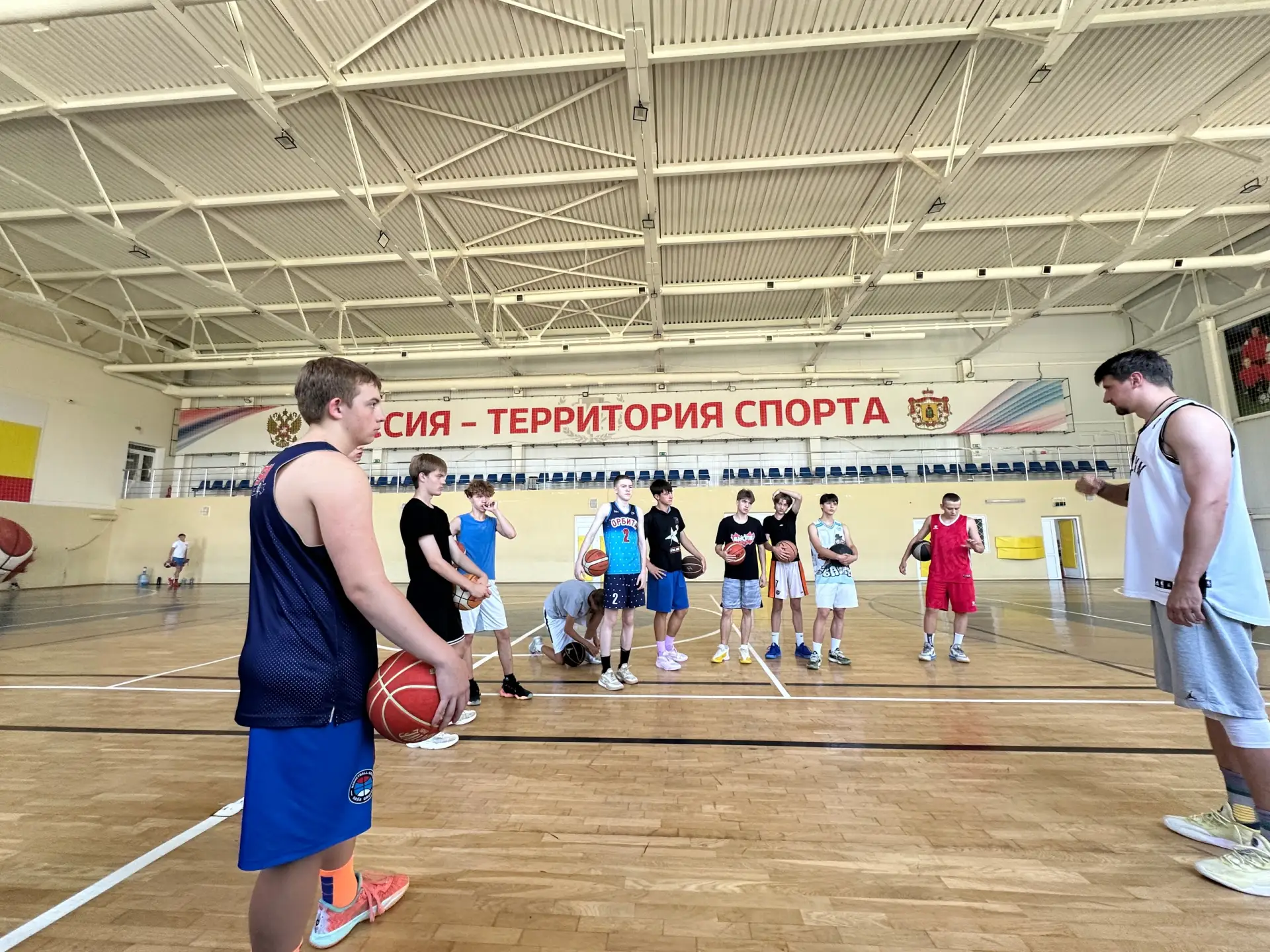 🔊🏀💪 Воспитанники отделения баскетбола СШ «Орбита» проходят учебно-тренировочные сбор...