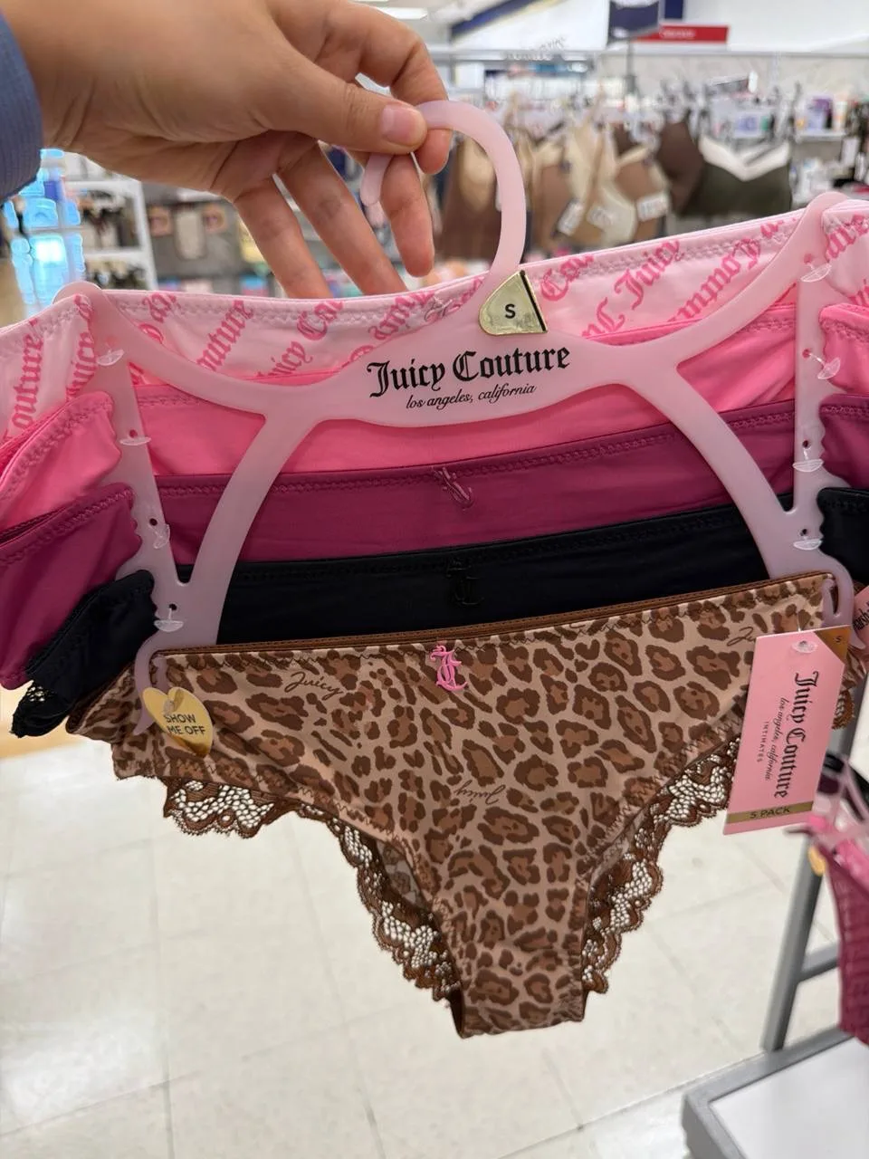 JUICY COUTURE🏷️