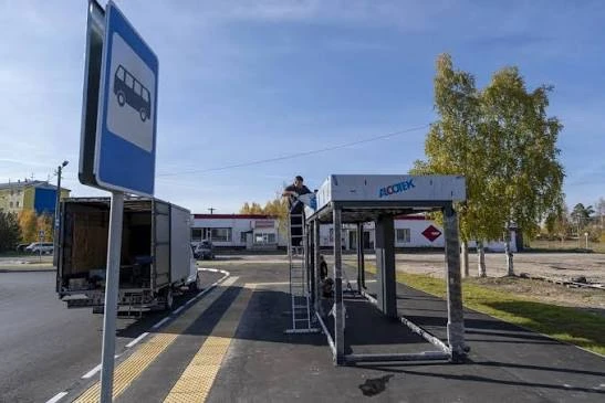 Сургут получит 49 новых остановочных павильонов до ноября