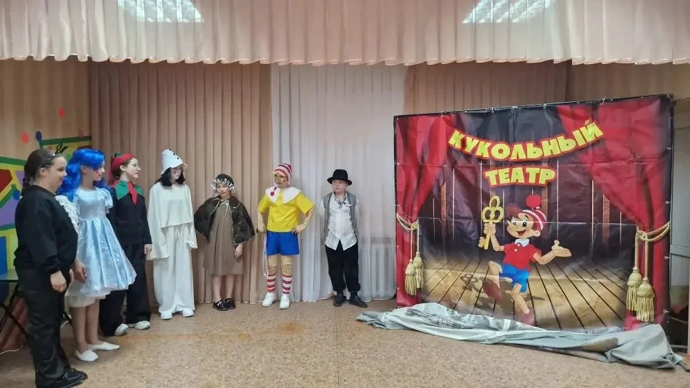 🎭 В нашем лагере прошёл незабываемый день: в гостях побывали яркие участники кукольног...