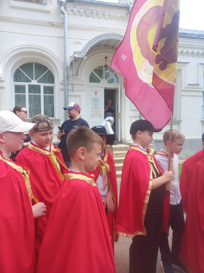 Сегодня, 21 мая учащиеся 5е класса совершили увлекательную экскурсию в Николо- Угрешский монастырь, 