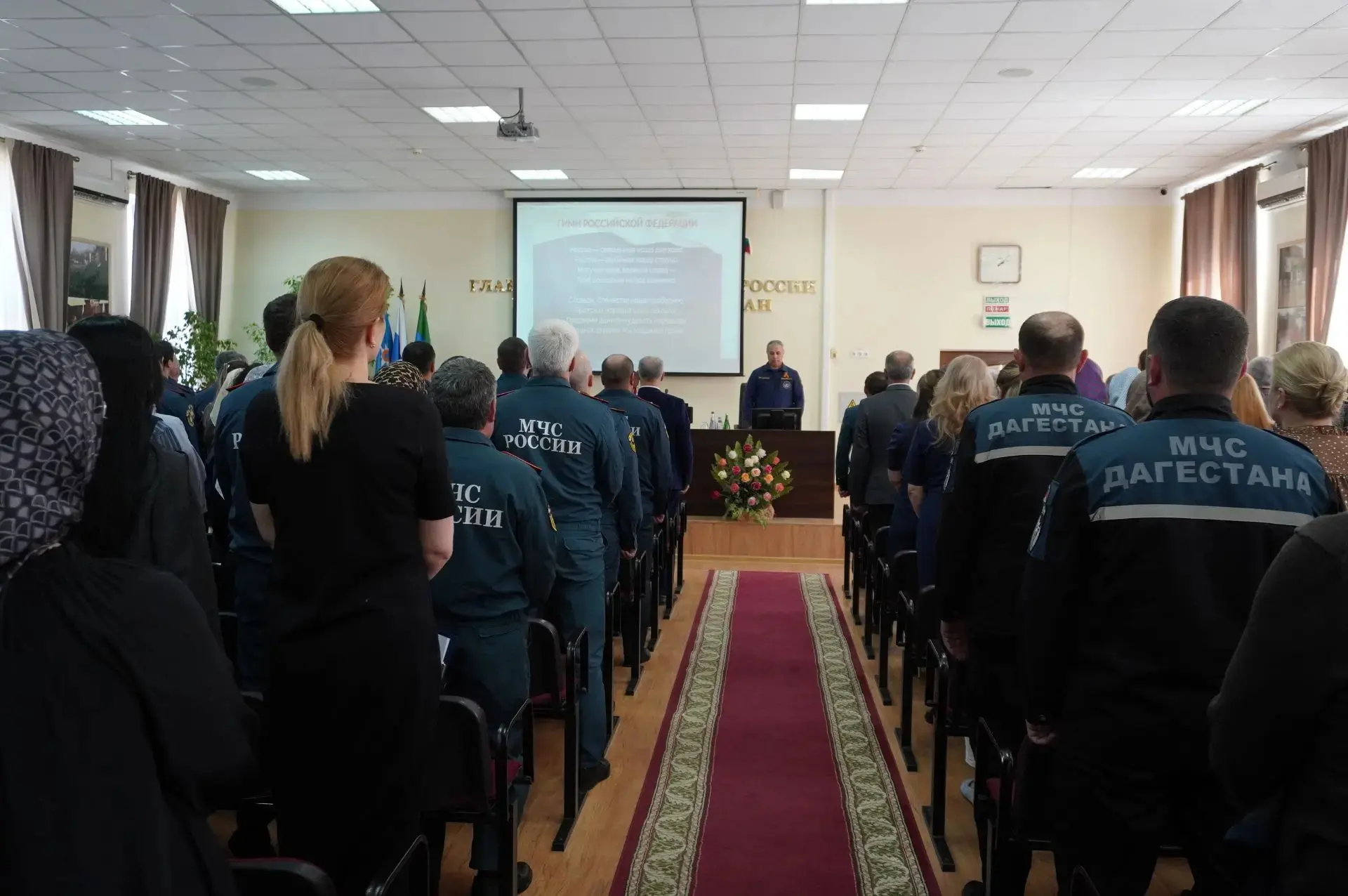 🎗В МЧС Дагестана состоялось торжественное мероприятие ко Дню пожарной охраны   Открывая праздничное 