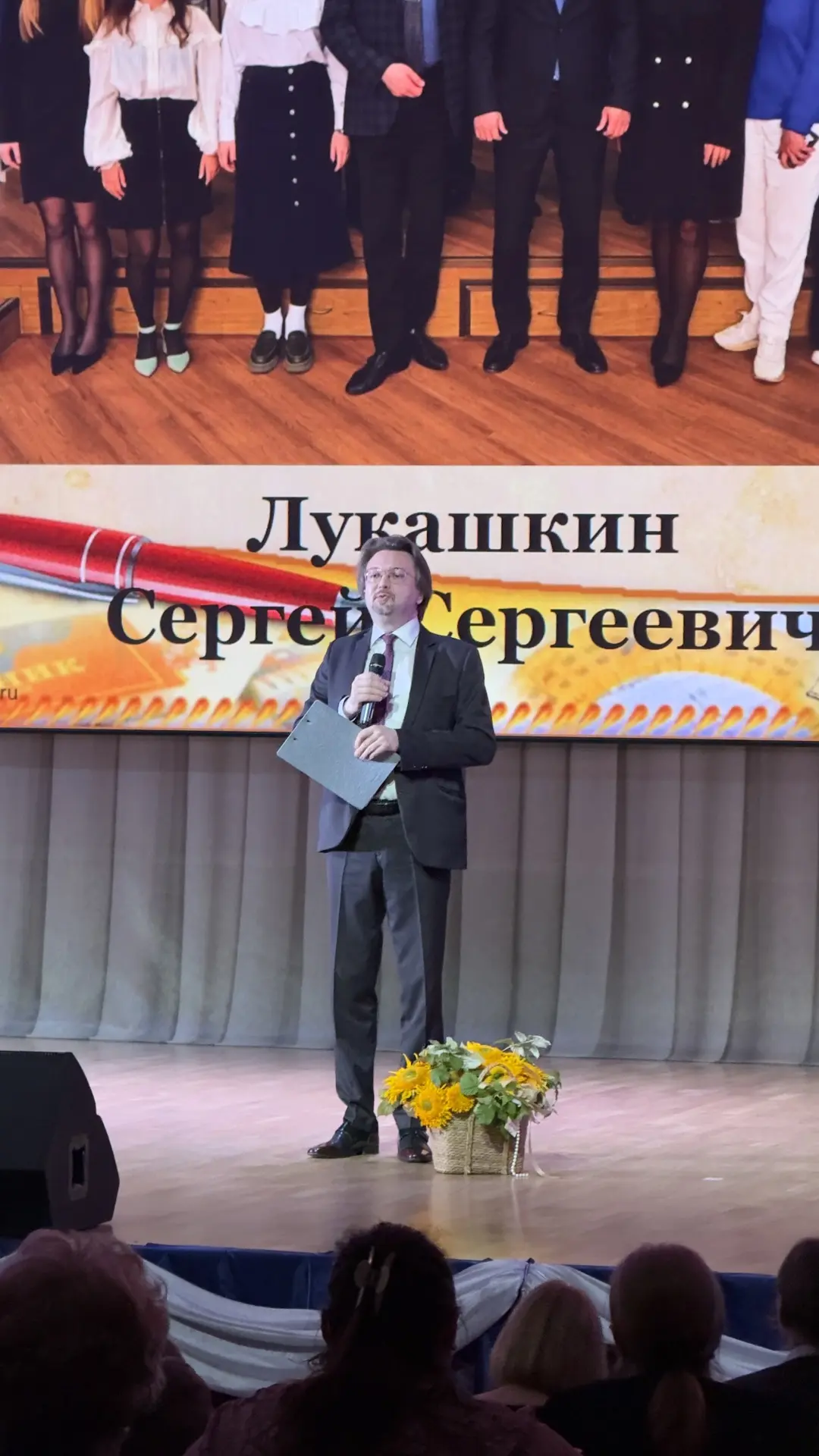 Первые дни осени и первая неделя учебы стремительно пролетели🍁 Поэтому самое время сог...