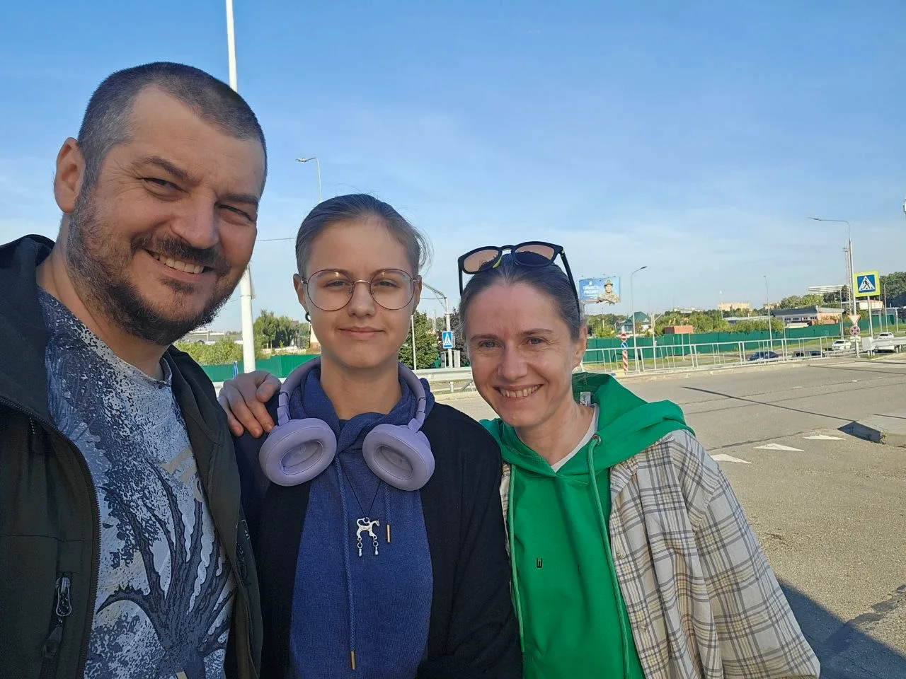 С Днем знаний, друзья! У нас вот такое вот 1 сентября, подбрасывали дочь к удобной стан...