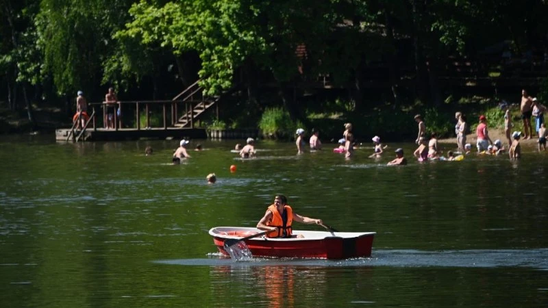 🌡️ В реках Москвы и Подмосковья вода прогрелась до +17–23 °C. По данным Гидрометцентра России, это 