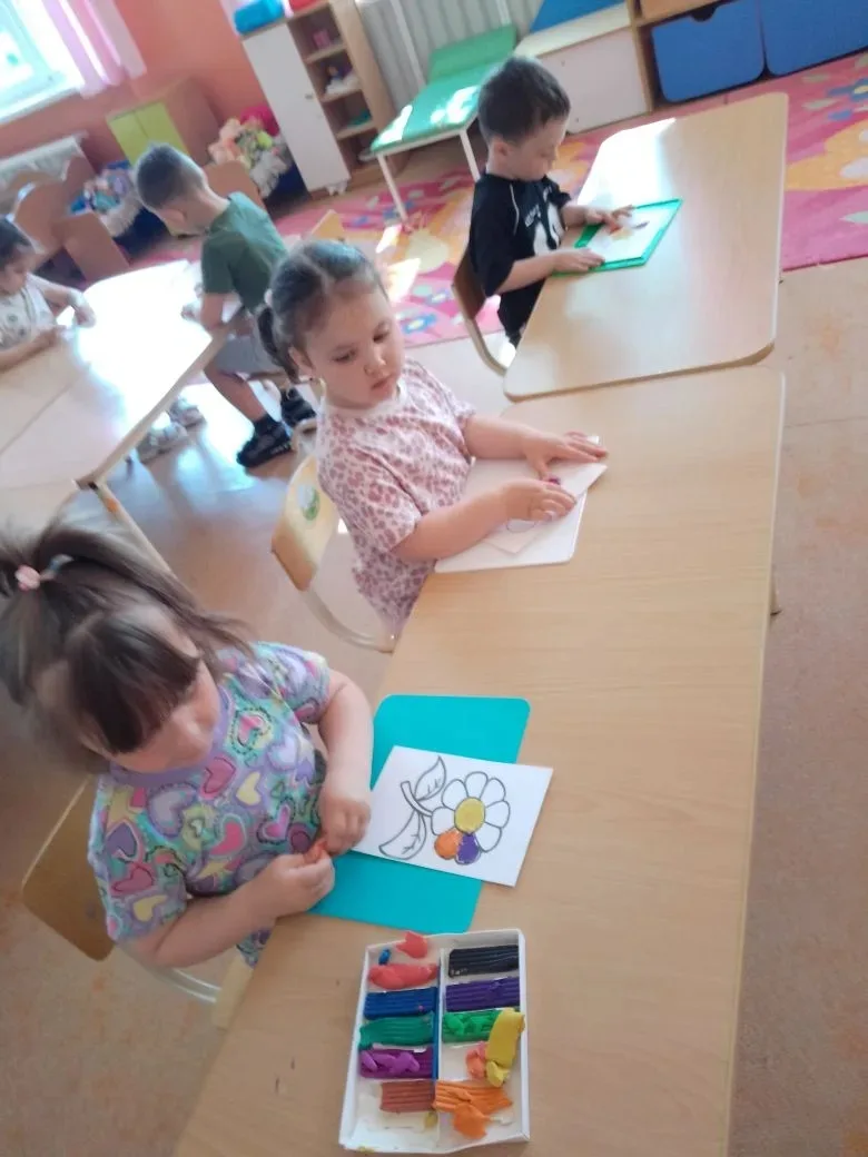 👧👨В нашем детском саду состоялось творческое занятие по нетрадиционной технике рисова...
