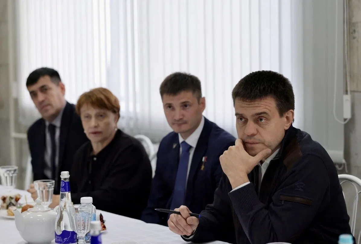 Взяли в работу обращения, которые поступили от участников спецоперации и членов их семе...