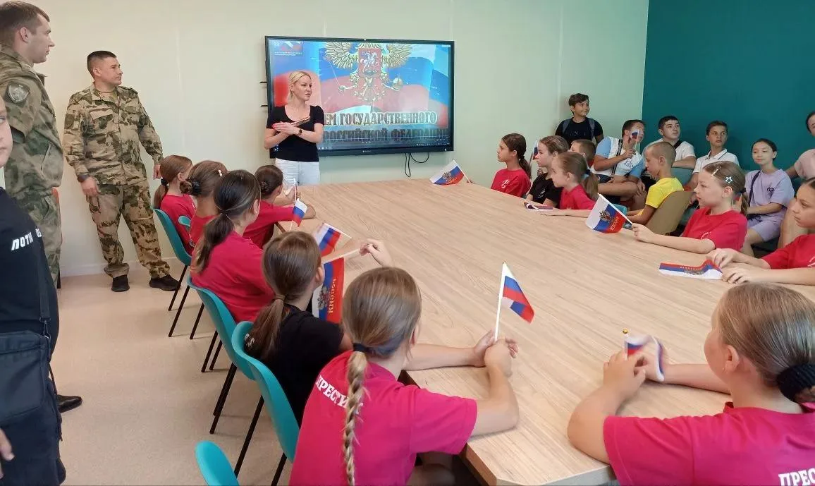 Сегодня в стенах Мариупольского Дворца детского и юношеского творчества состоялось меро...
