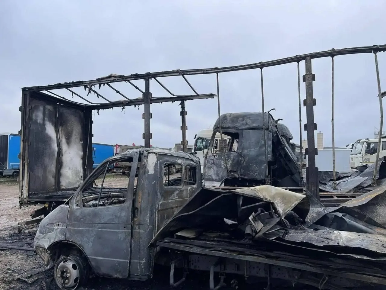 ❗️ Два человека погибли и девять пострадали при атаке БПЛА в Подмосковье.