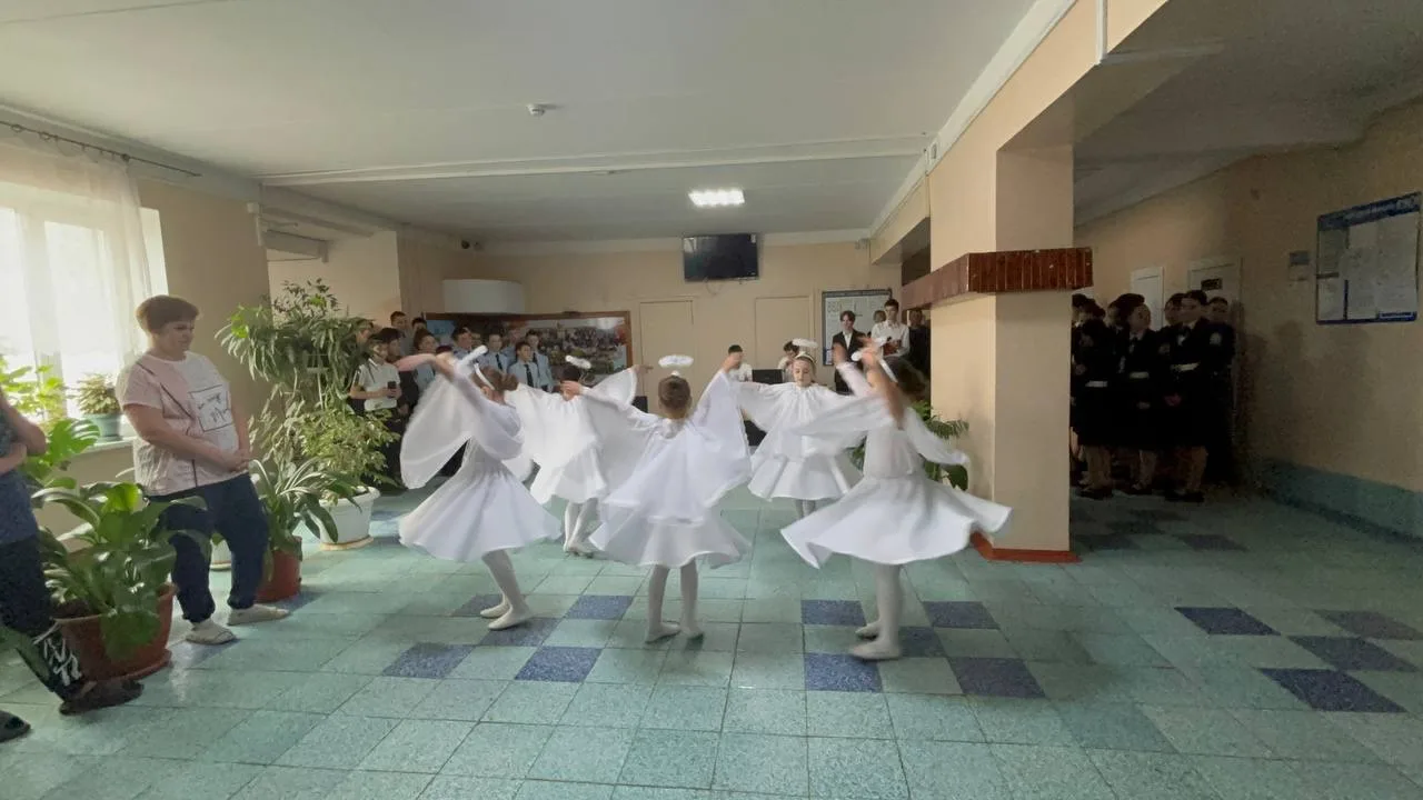 📣Сегодня в нашей школе состоялся замечательный концерт, посвящённый Международному Женскому Дню.  🎉М