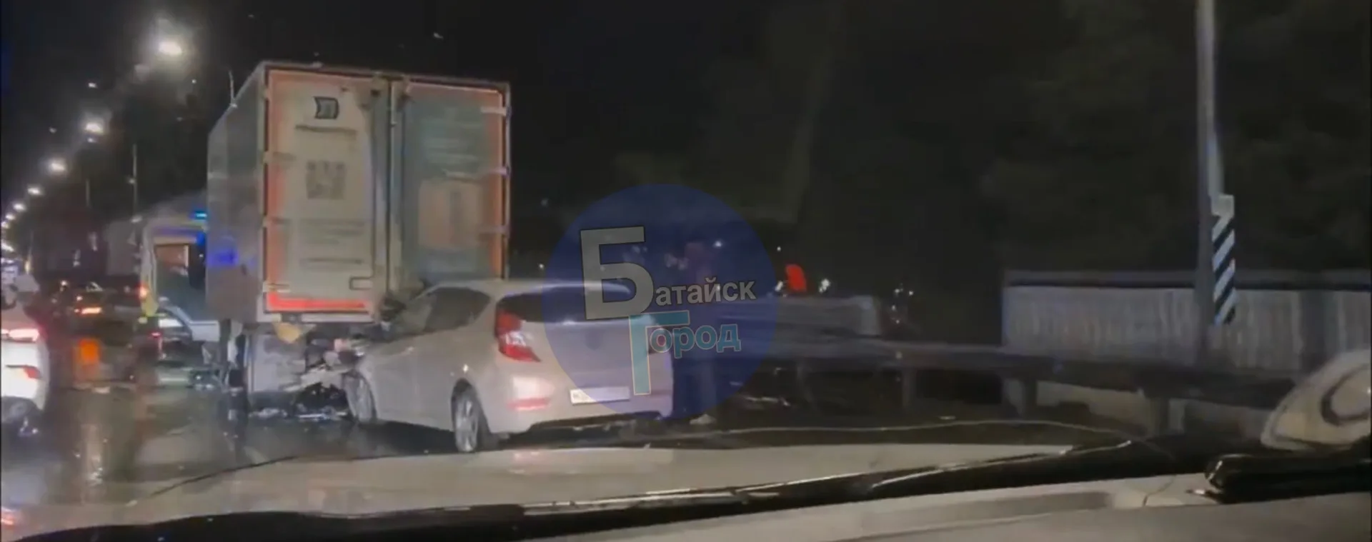 Серьезное ДТП у разворота на Авиагородок в Батайске