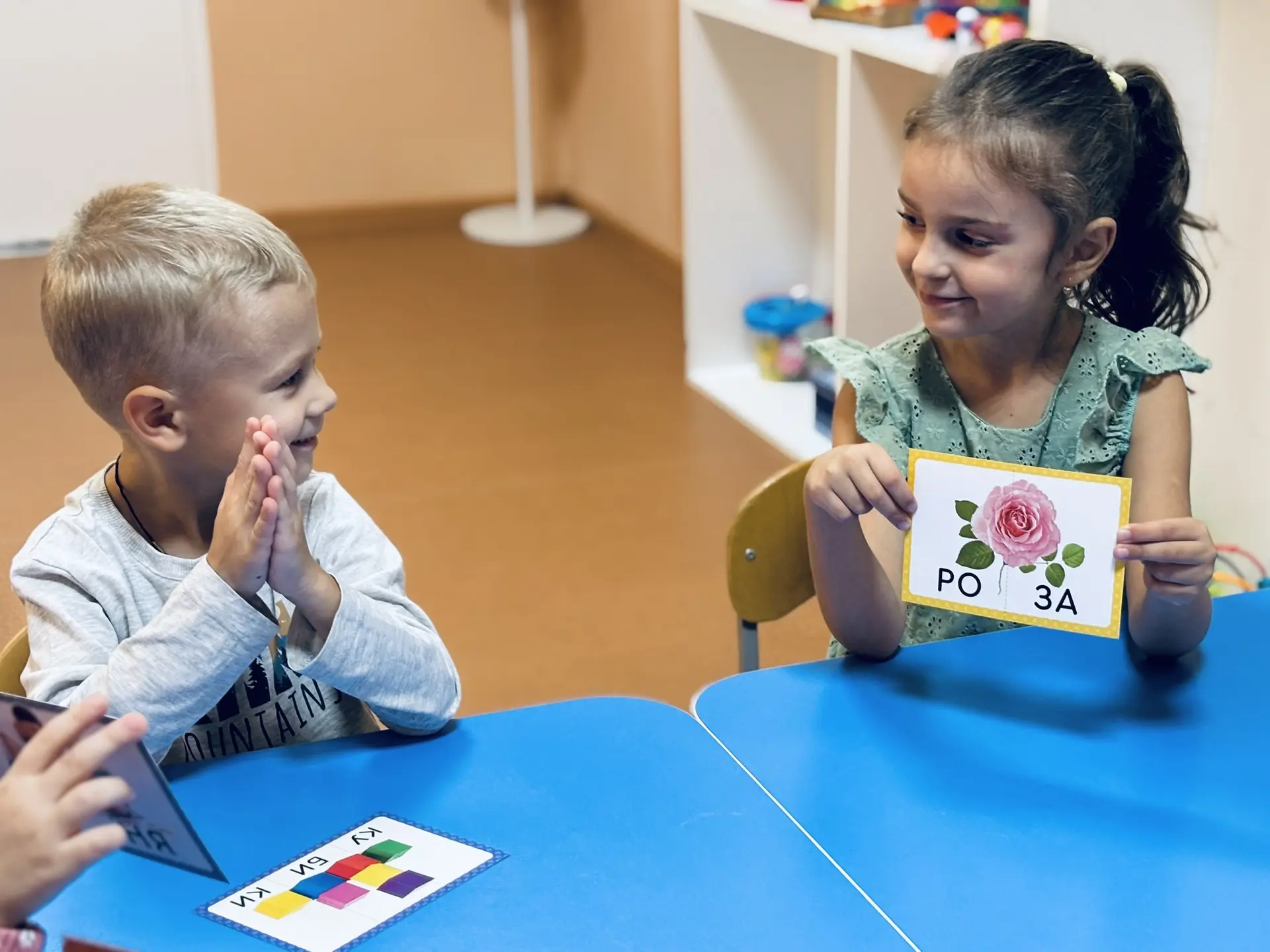 «Лучики» учатся складывать слова: весёлые техники для красивой речи! 🗣️💟