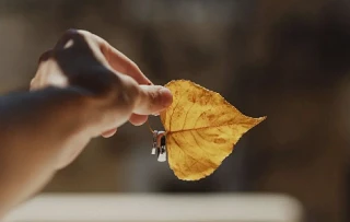 Второй шанс мы даем не людям, второй шанс мы даем себе, потому что это слишком сложно — сесть и сказ