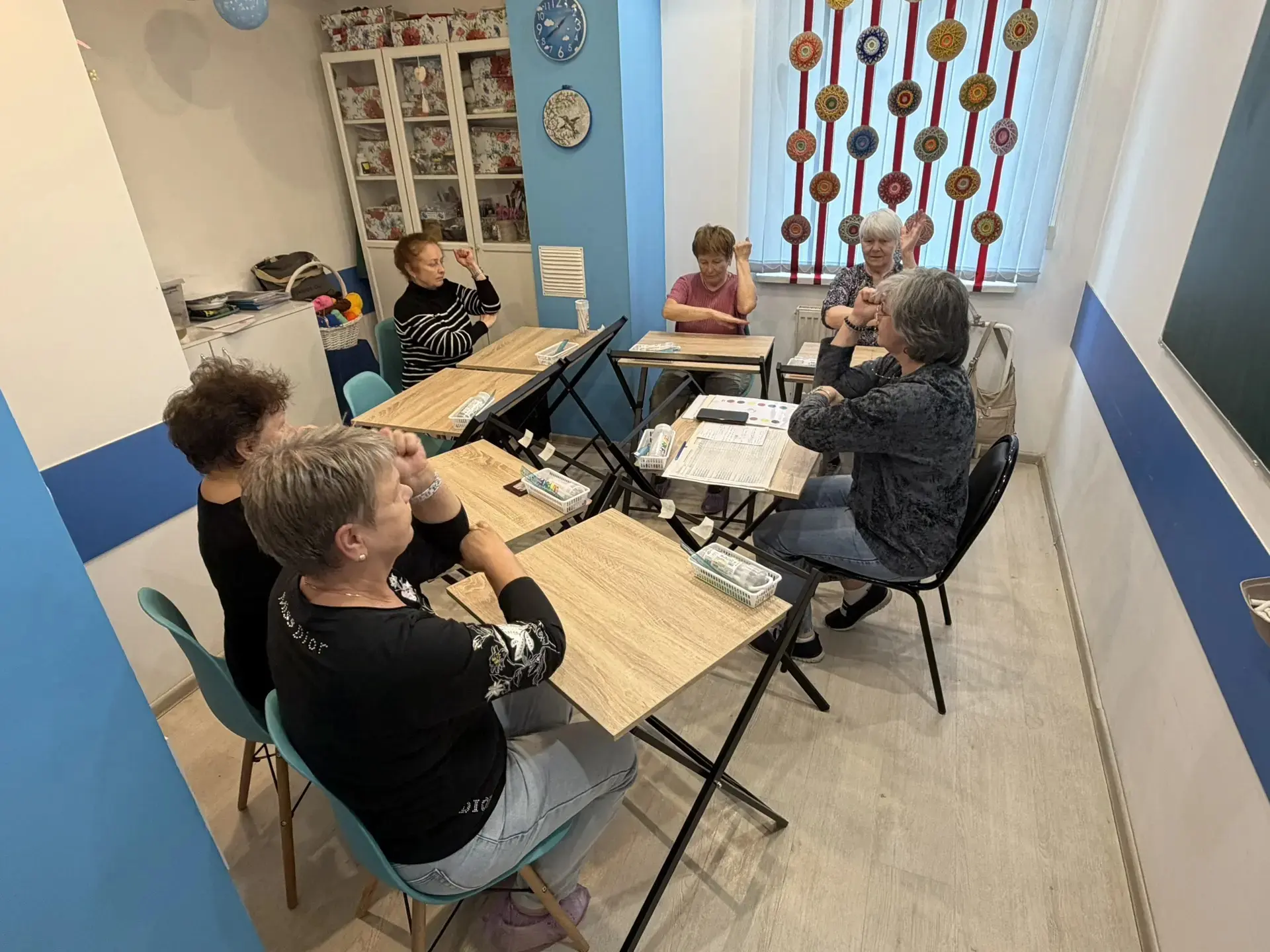 Нейрогимнастика для золотого возраста в «Активном долголетии»! 🥰

Движение — это жизнь, а движение 