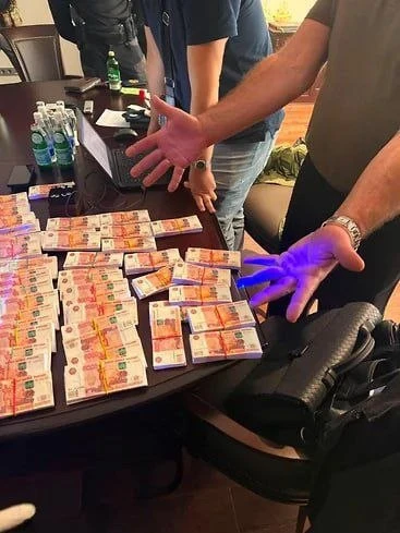 😱 Задержан заместитель гендиректора «Газпром энергохолдинга» Игорь Моисеенко.

По данным СМИ, задер
