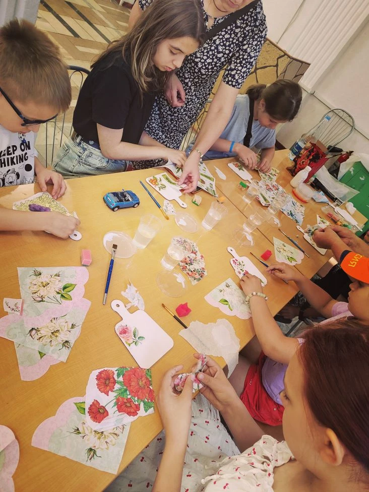 😃☀️🐝🌸🎨😃☀️🐝🌸🎨😃☀️🐝🌸🎨😃☀️🐝🌸🎨😃☀️🐝🌸🎨
(11.06.2026) ДЕВЯТЫЙ ДЕНЬ ТВОРЧЕСКОГО ЛАГЕРЯ: при