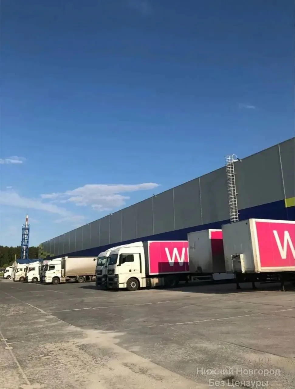 ⚖️Суд отклонил иск нижегородцев против строительства склада Wildberries у ЖК «Окский берег»

Жители 