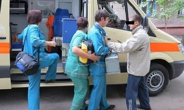 Знаете ли вы, что люди, работающие в скорой помощи, часто подвергаются нападениям? А эт...
