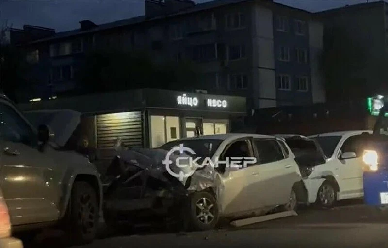 В Благовещенске на пересечении улиц Пролетарской и Б. Хмельницкого произошла авария с у...