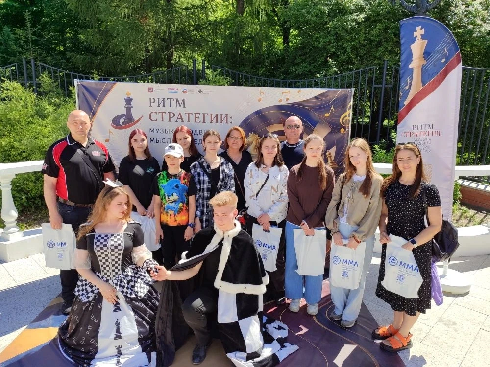 ♟️🎵 6 июня наши ребята #Школа2025 вместе с педагогами посетили очень интересный молодежный проект: 