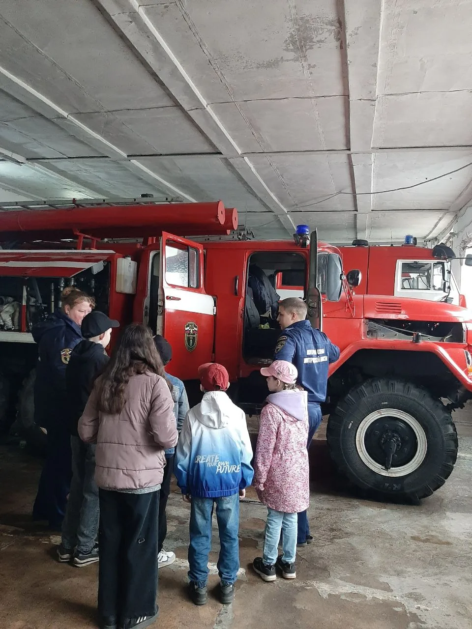 🚒 В гости к настоящим героям: экскурсия в пожарную часть!