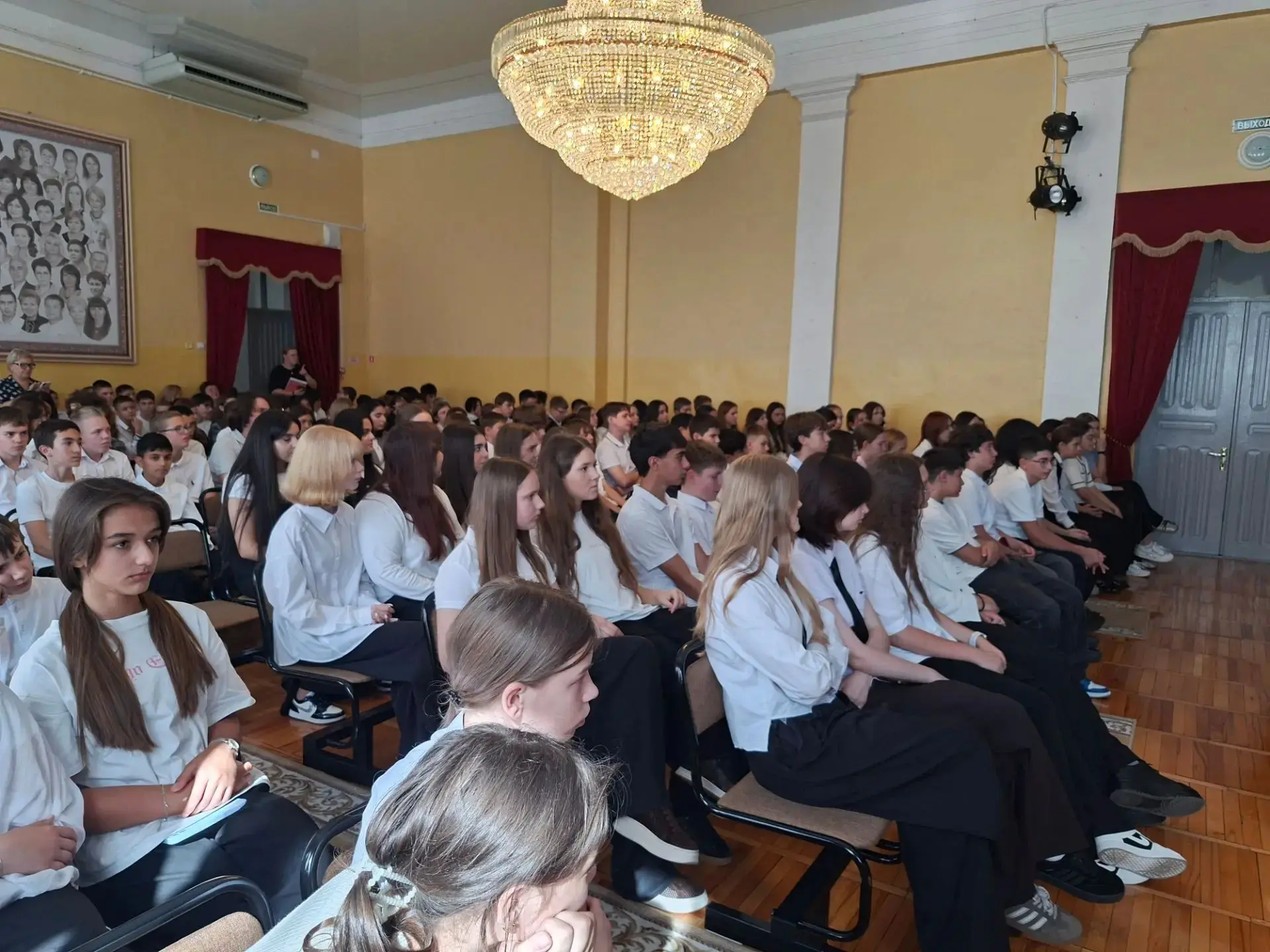 2 Сентября директор школы Васюткин Дмитрий Владимирович провел серию профилактических б...