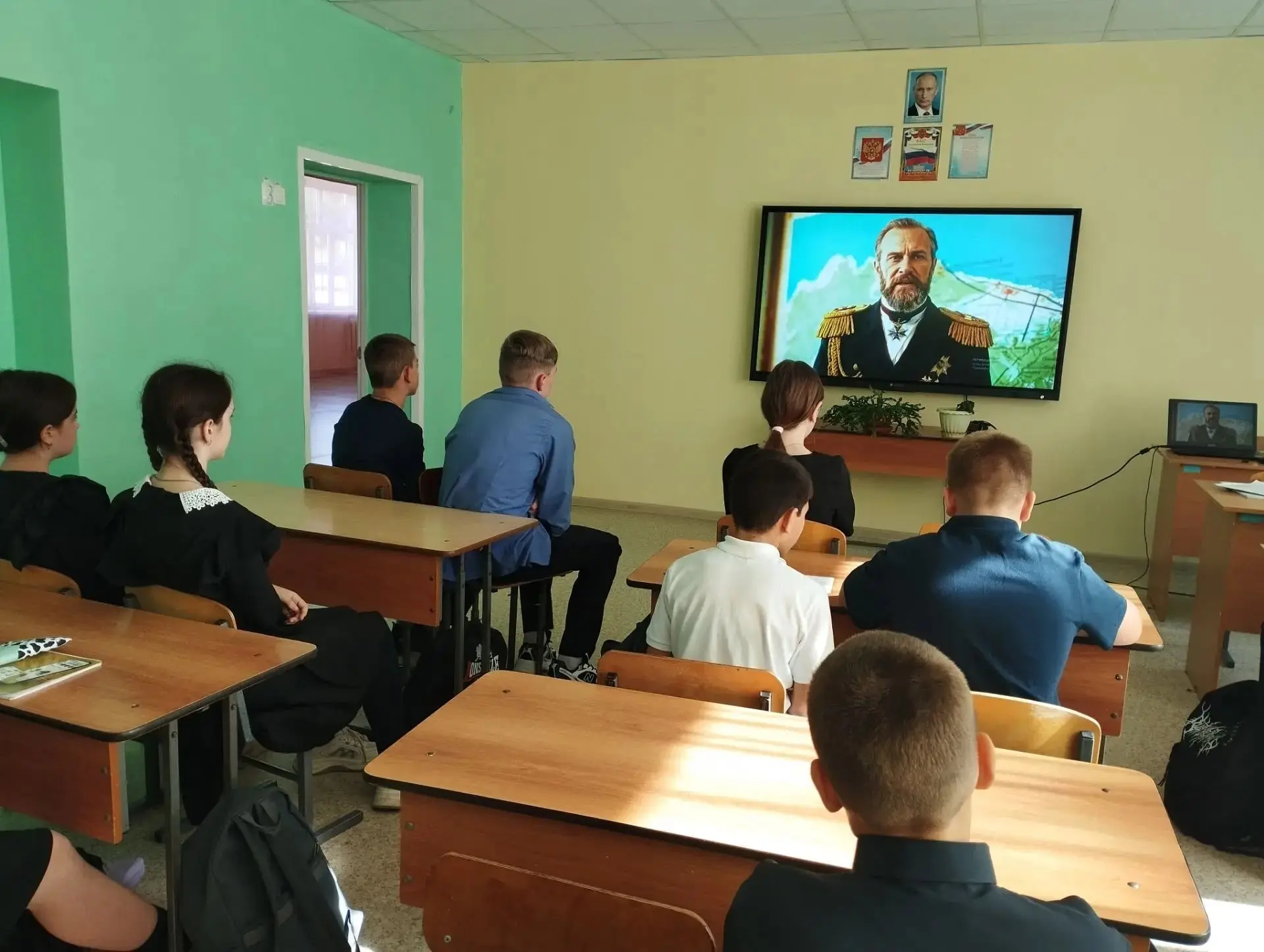 7 сентября во всех классах состоялось занятие «РАЗГОВОРЫ О ВАЖНОМ» на тему: «Подвиг и п...